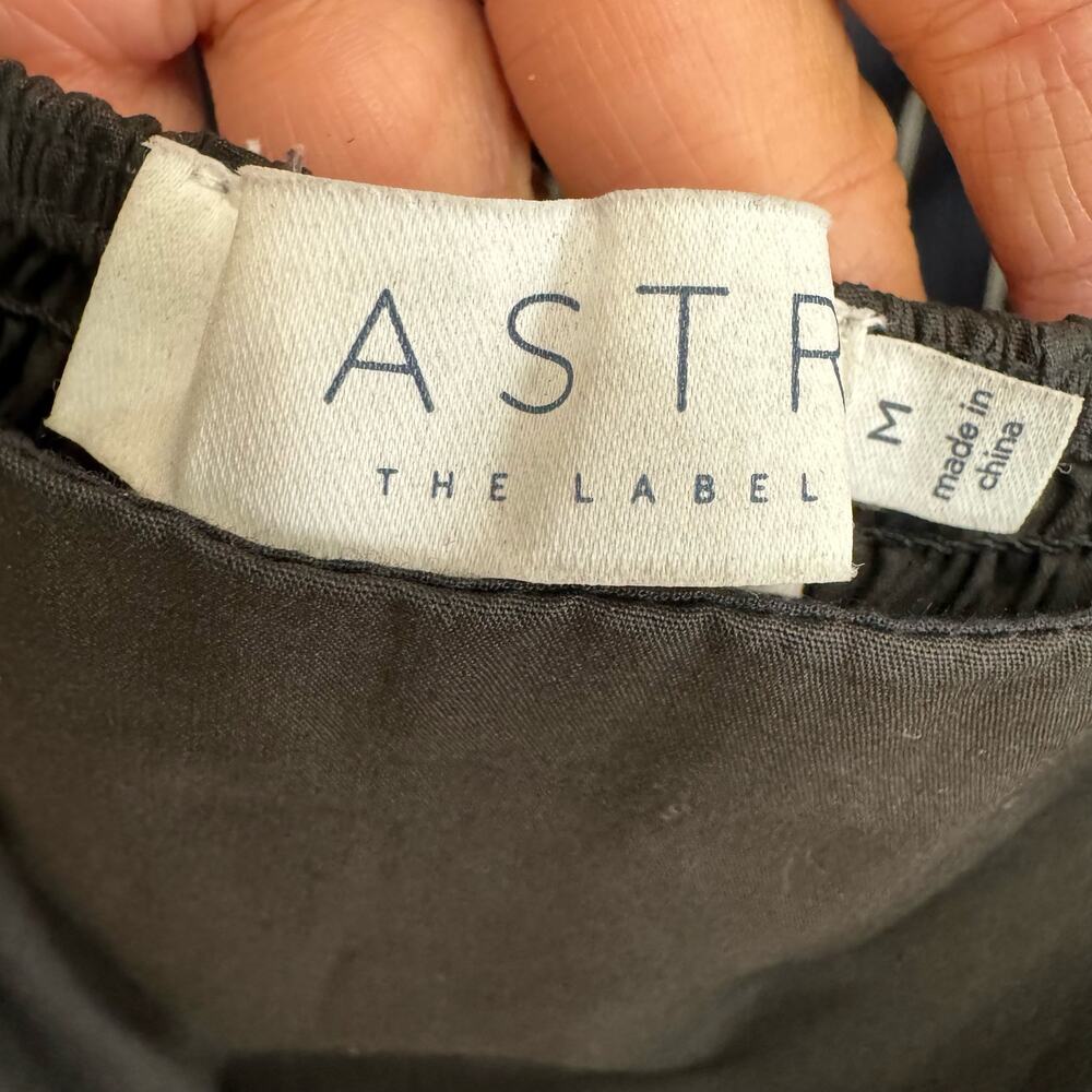 ASTR the Label Poplin Puff Sleeve Tiered Midi Dress Black Staple Minimalist Sz M - Picture 12 of 13